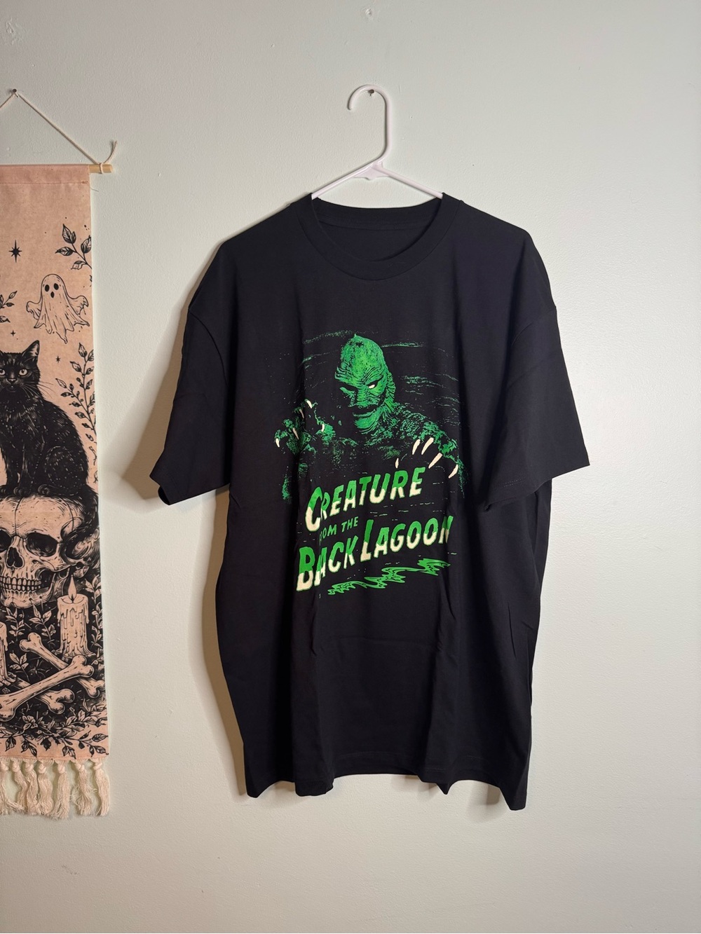 Creature from the Black Lagoon Graphic Tee (XL)
